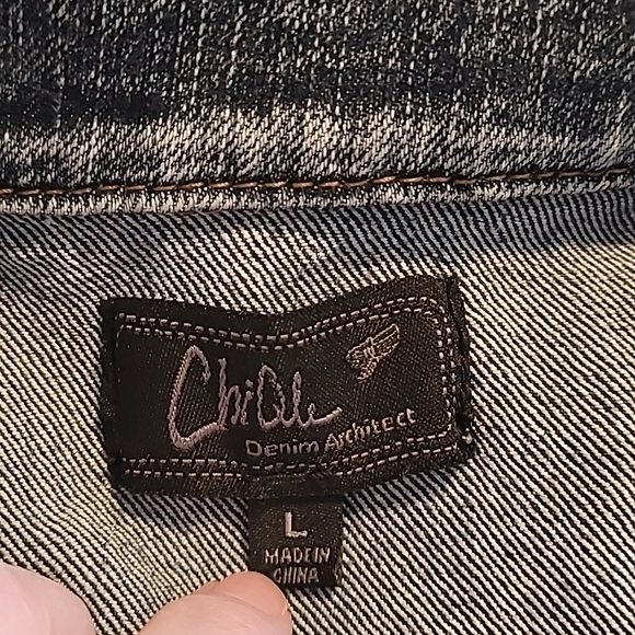 ChiQle Denim Architect Studded Jeweled ButtonUp Vest, L - Picture 4 of 4